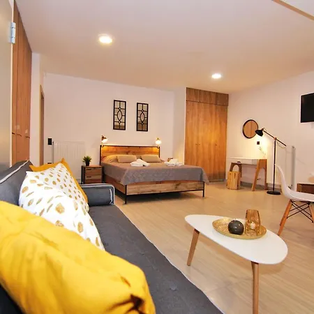 アパート Brand New Cozy Basement